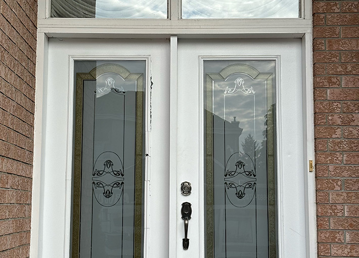 Rénovation porte entrée en acier Laval